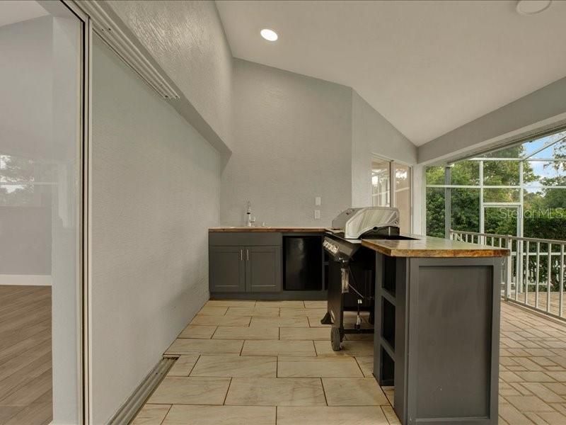 En Venta: $509,900 (4 camas, 2 baños, 2346 Pies cuadrados)