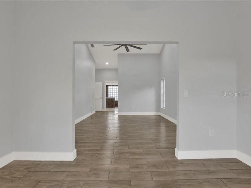 En Venta: $509,900 (4 camas, 2 baños, 2346 Pies cuadrados)