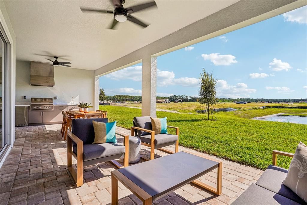Active With Contract: $574,990 (3 beds, 2 baths, 2505 Square Feet)