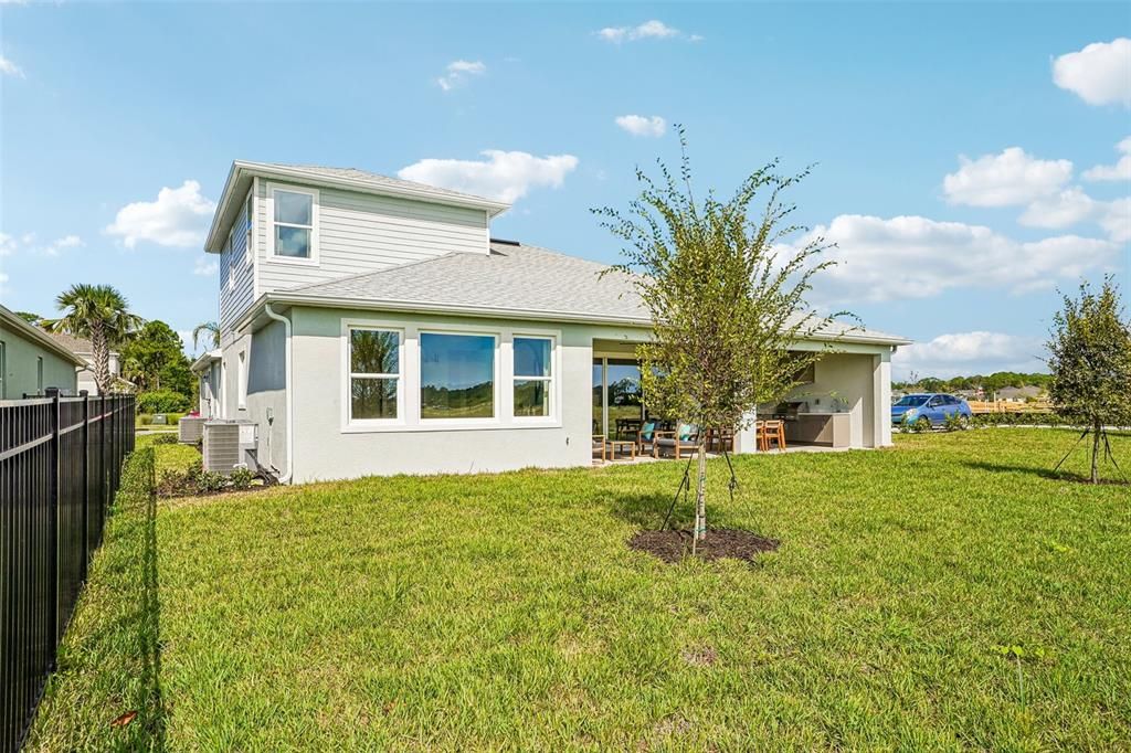Active With Contract: $574,990 (3 beds, 2 baths, 2505 Square Feet)