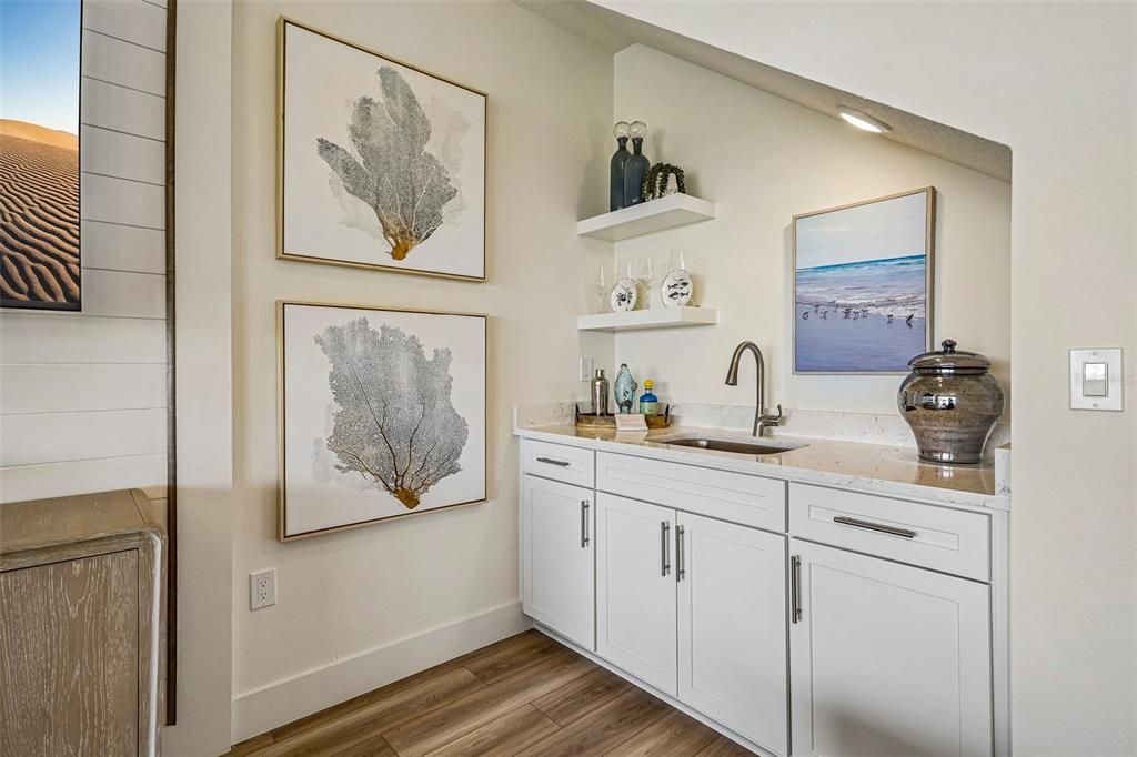 Active With Contract: $574,990 (3 beds, 2 baths, 2505 Square Feet)