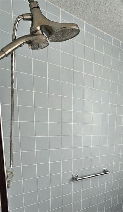 На продажу: $405,000 (2 спален, 2 ванн, 1921 Квадратных фут)