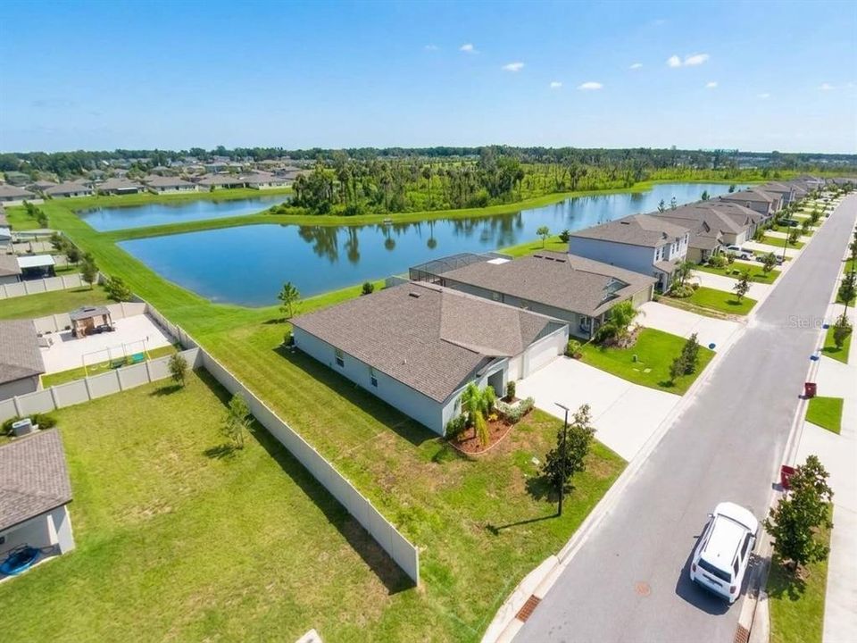 En Venta: $449,900 (4 camas, 3 baños, 2557 Pies cuadrados)