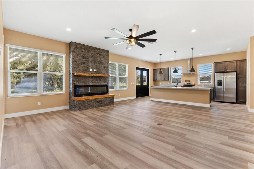 For Sale: $824,900 (4 beds, 3 baths, 2678 Square Feet)