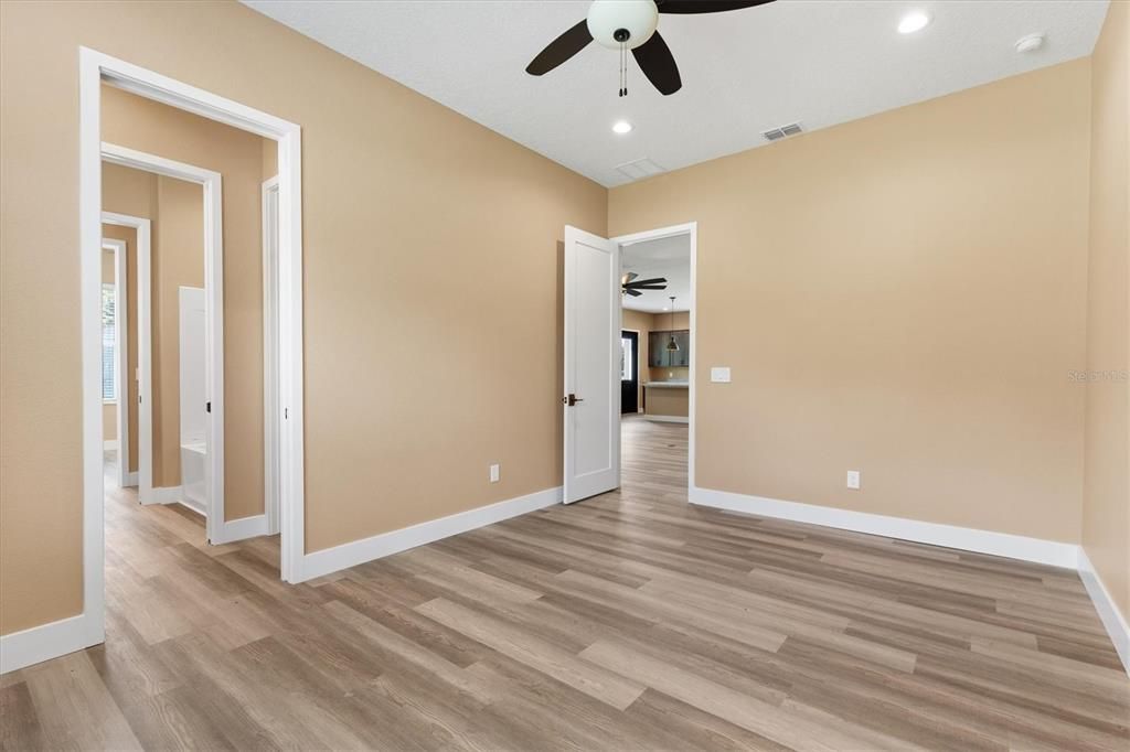For Sale: $824,900 (4 beds, 3 baths, 2678 Square Feet)