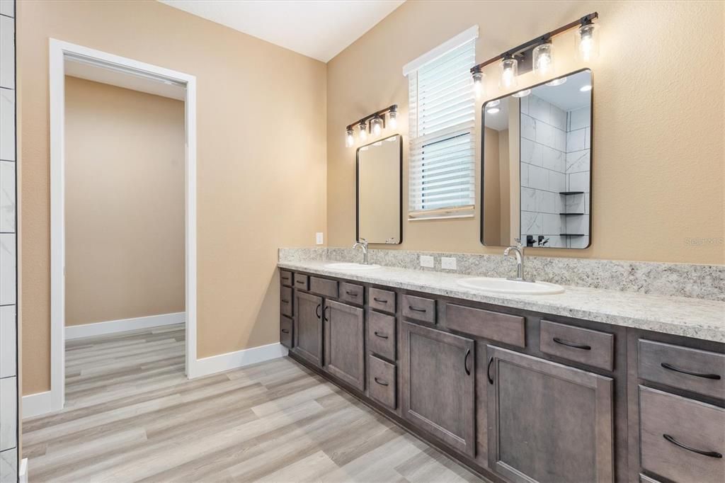 For Sale: $824,900 (4 beds, 3 baths, 2678 Square Feet)