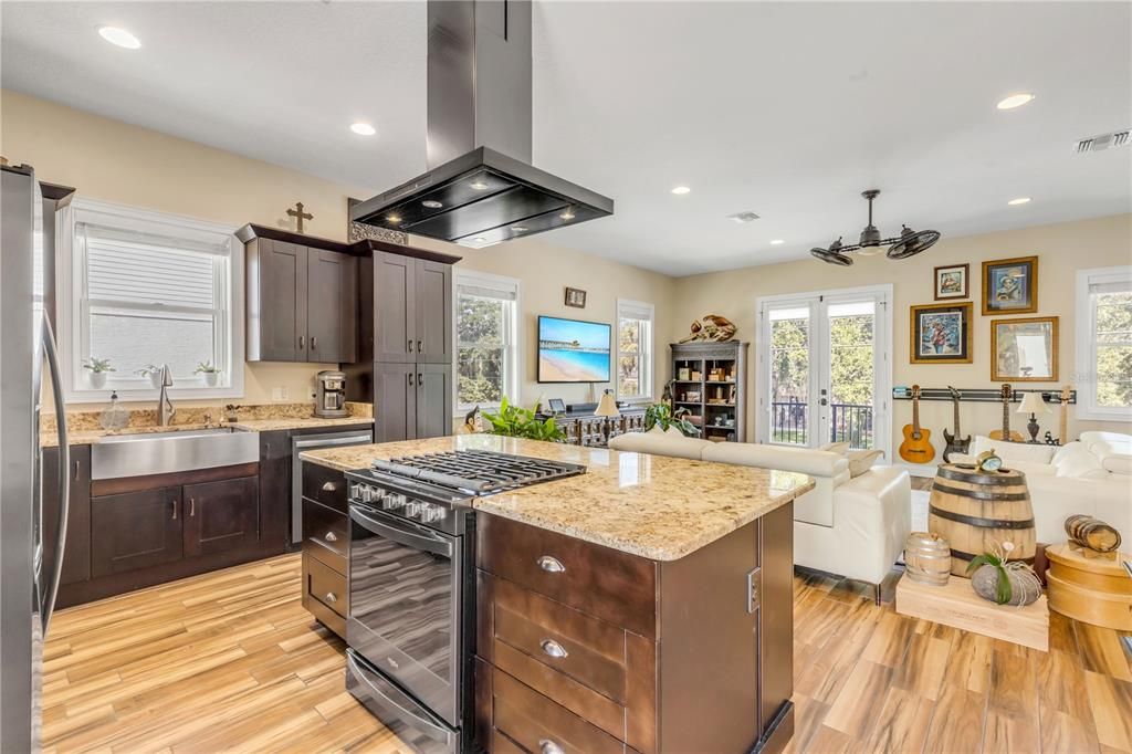En Venta: $1,990,000 (2 camas, 4 baños, 4104 Pies cuadrados)