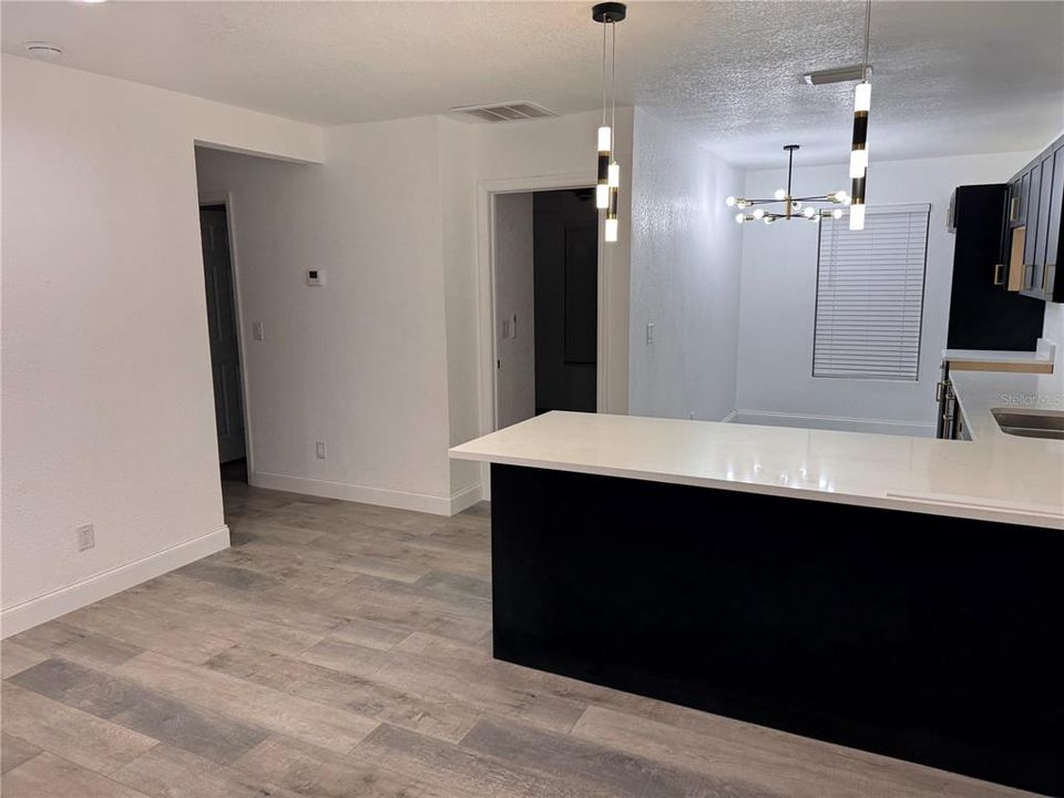 En Venta: $319,000 (3 camas, 2 baños, 922 Pies cuadrados)
