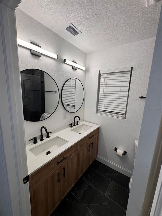 En Venta: $319,000 (3 camas, 2 baños, 922 Pies cuadrados)