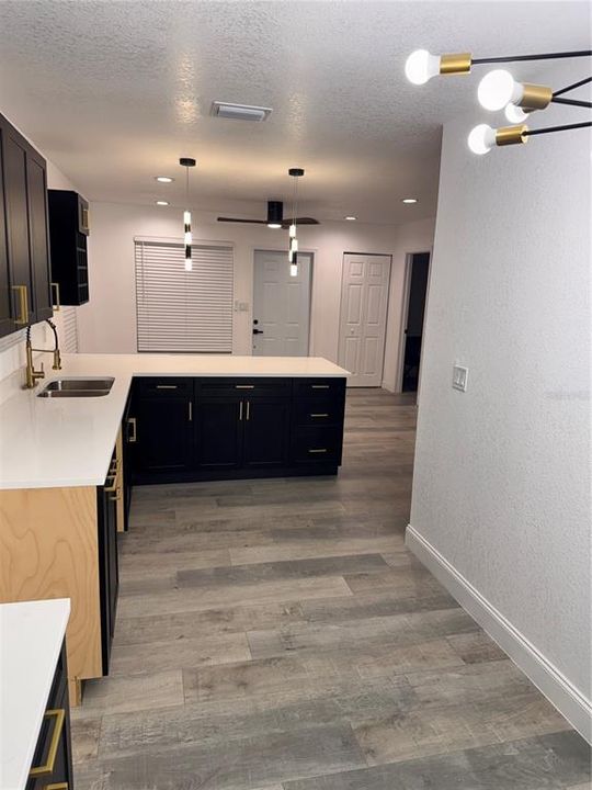 En Venta: $319,000 (3 camas, 2 baños, 922 Pies cuadrados)