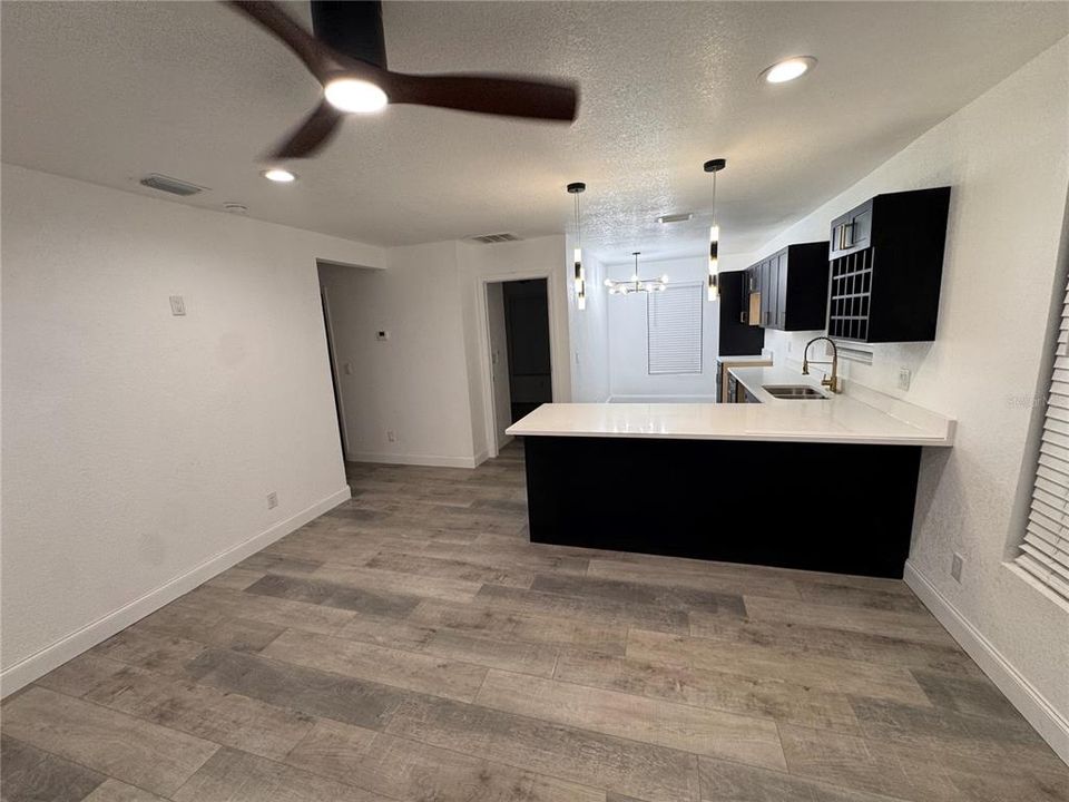 En Venta: $319,000 (3 camas, 2 baños, 922 Pies cuadrados)