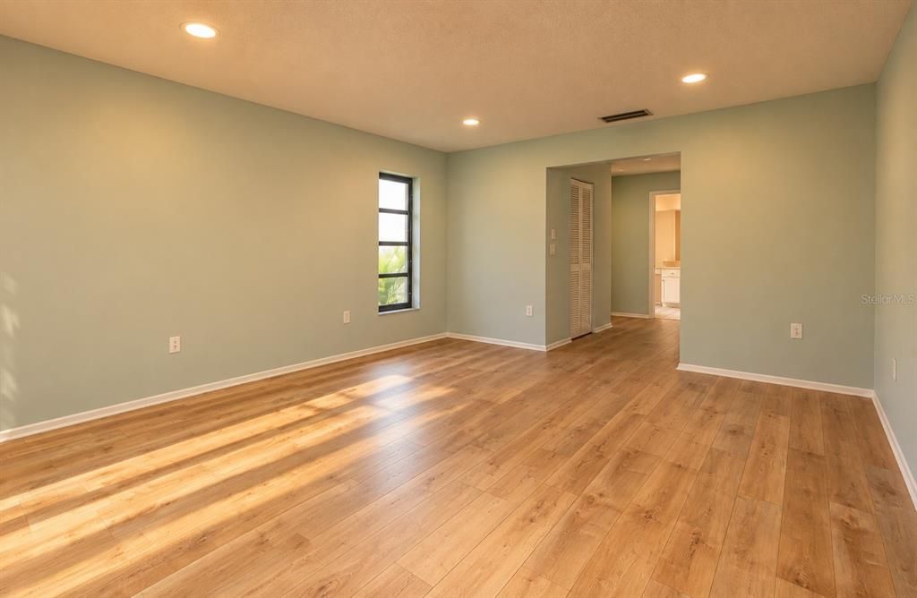For Sale: $455,000 (3 beds, 2 baths, 2128 Square Feet)