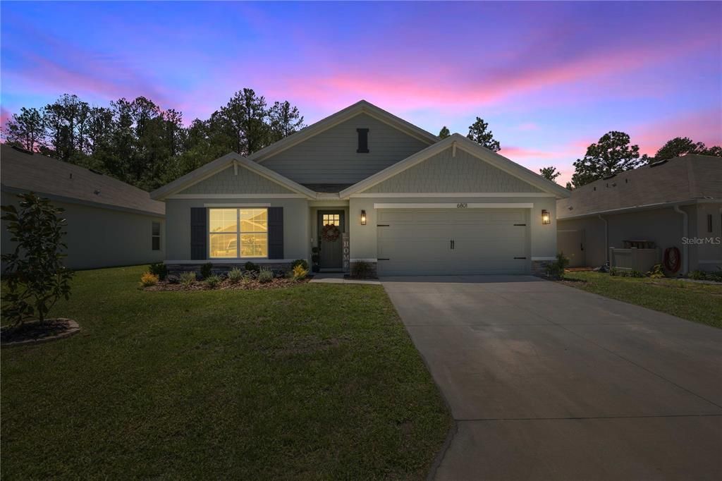 For Sale: $312,500 (4 beds, 2 baths, 1827 Square Feet)