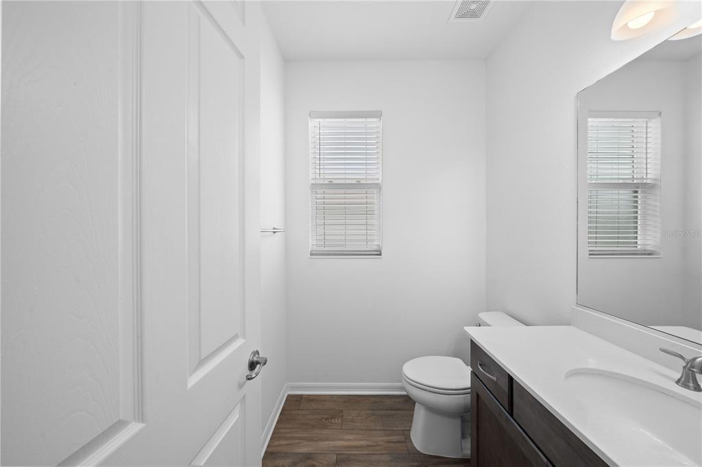En Venta: $439,900 (3 camas, 2 baños, 2599 Pies cuadrados)