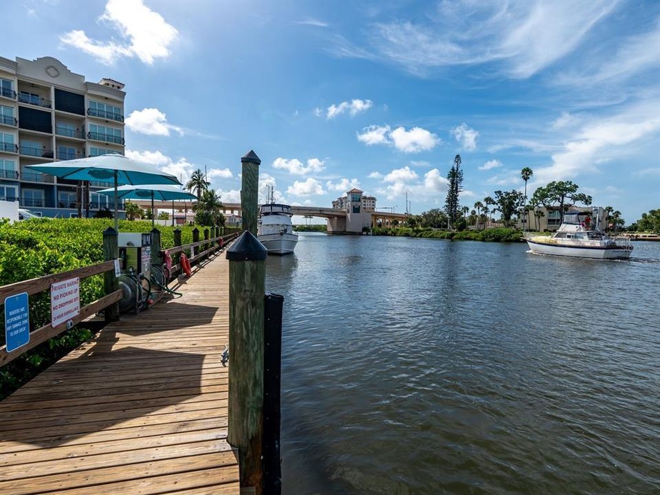 For Sale: $950,000 (3 beds, 2 baths, 1802 Square Feet)