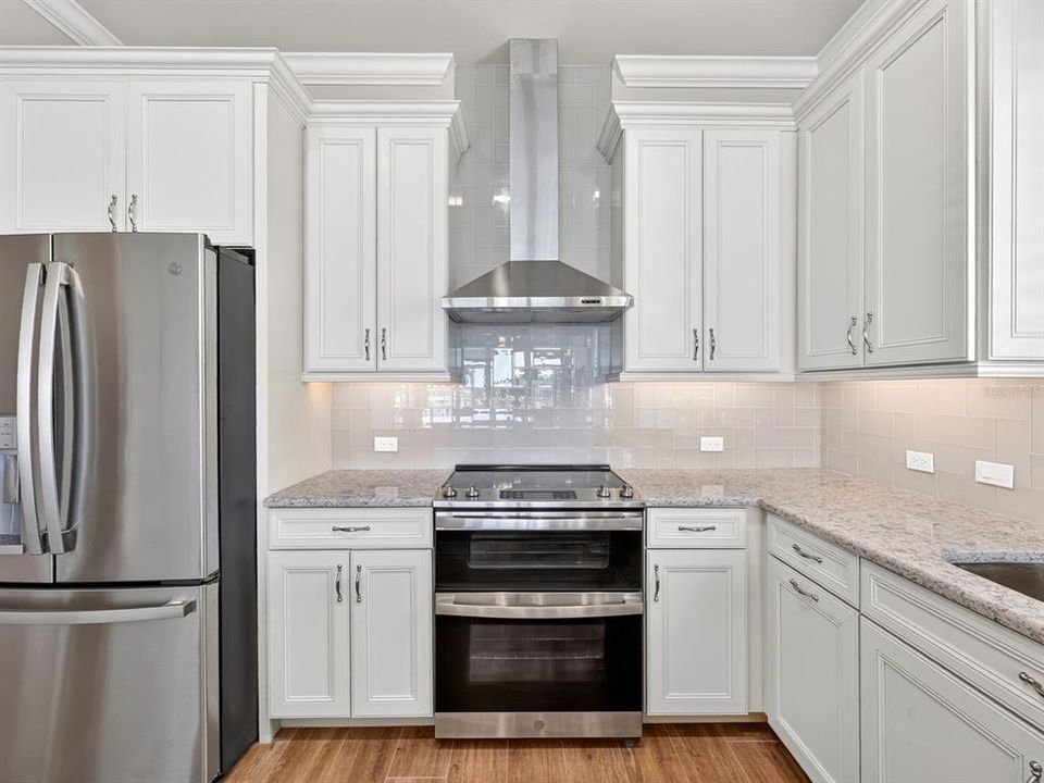 For Sale: $950,000 (3 beds, 2 baths, 1802 Square Feet)