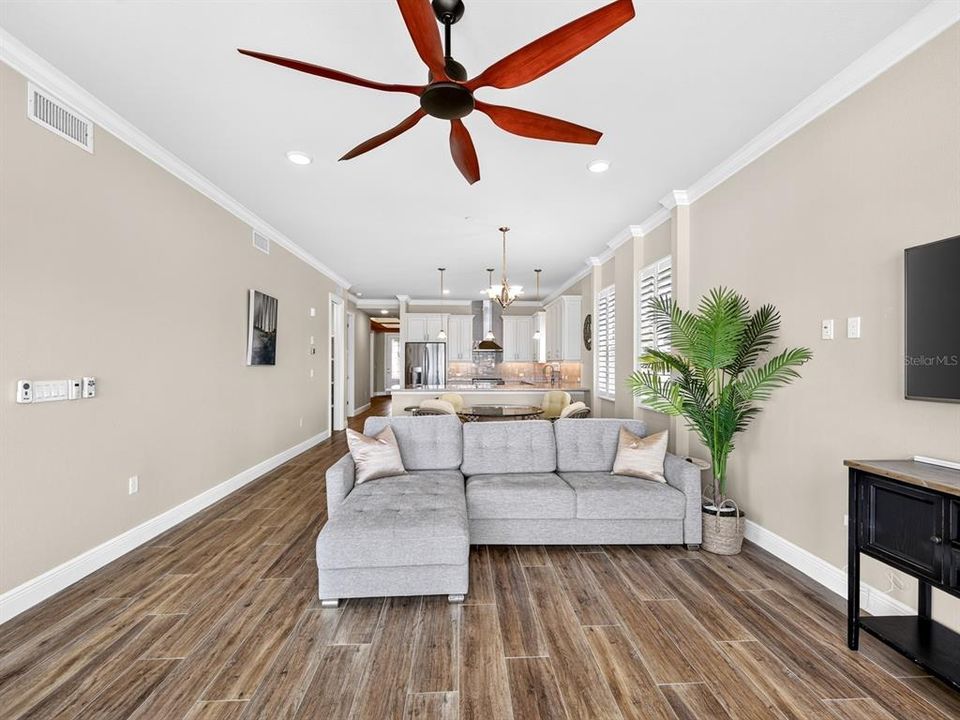 For Sale: $950,000 (3 beds, 2 baths, 1802 Square Feet)