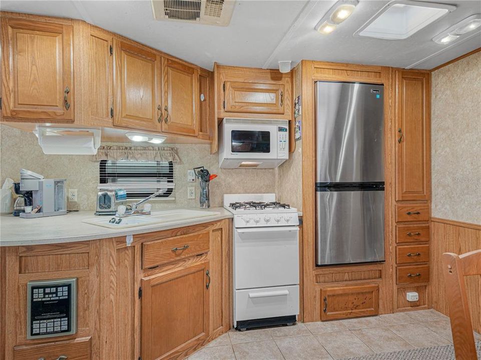 На продажу: $59,000 (1 спален, 1 ванн, 248 Квадратных фут)