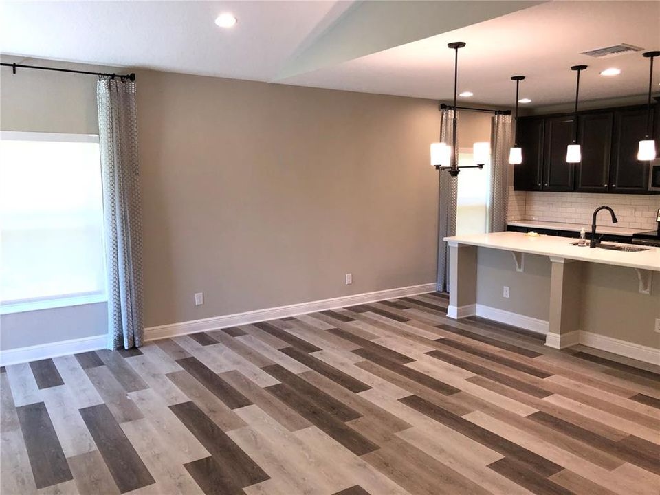 En Renta: $2,495 (4 camas, 2 baños, 1858 Pies cuadrados)