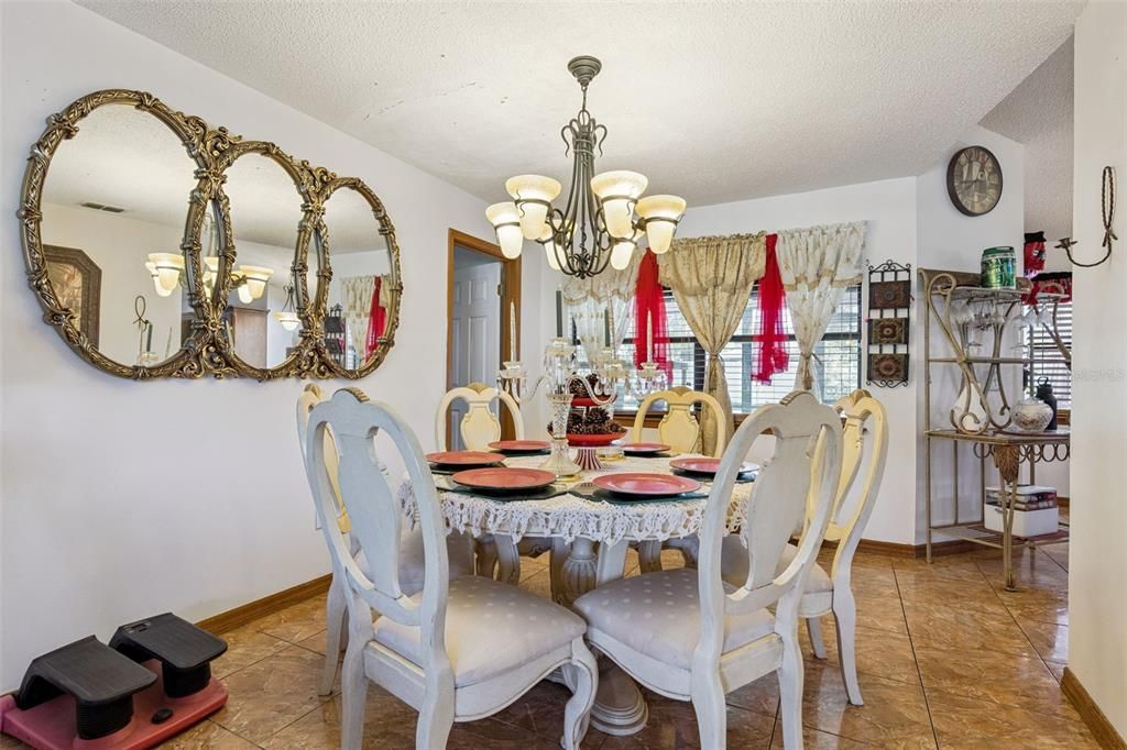 For Sale: $370,000 (4 beds, 2 baths, 2142 Square Feet)
