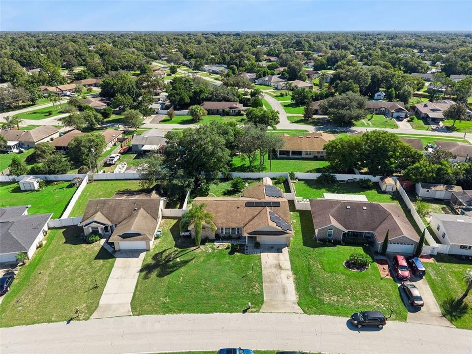 For Sale: $370,000 (4 beds, 2 baths, 2142 Square Feet)