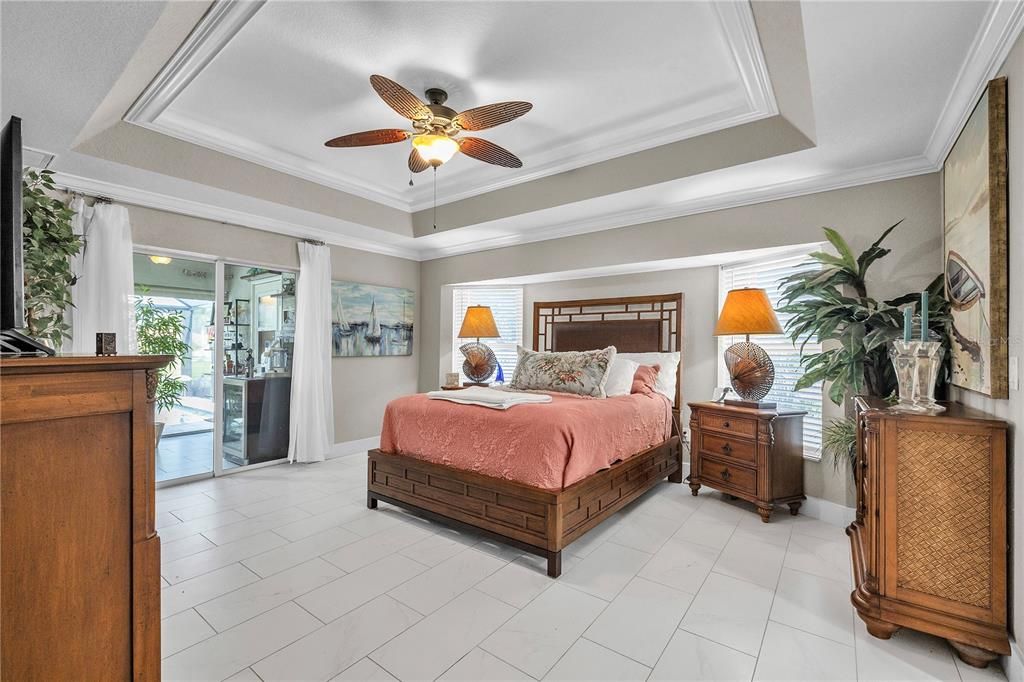 En Venta: $499,000 (4 camas, 2 baños, 2241 Pies cuadrados)