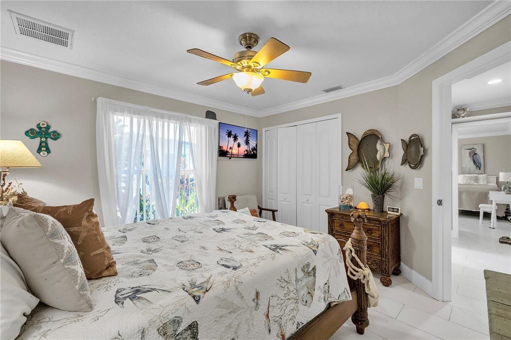 En Venta: $499,000 (4 camas, 2 baños, 2241 Pies cuadrados)
