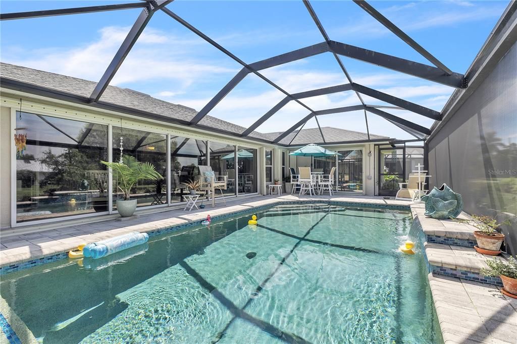 En Venta: $499,000 (4 camas, 2 baños, 2241 Pies cuadrados)
