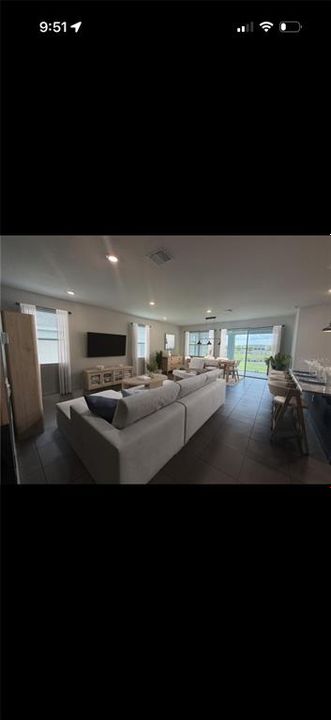En Venta: $304,999 (3 camas, 2 baños, 1810 Pies cuadrados)