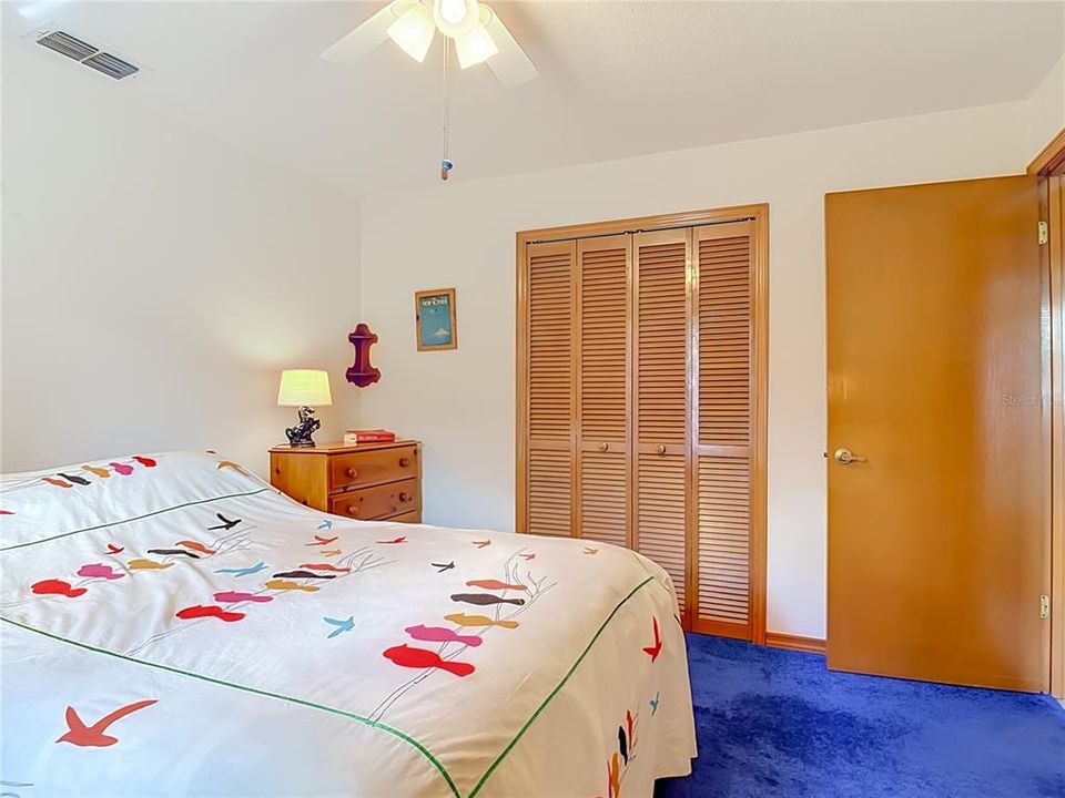 For Sale: $206,500 (2 beds, 2 baths, 918 Square Feet)