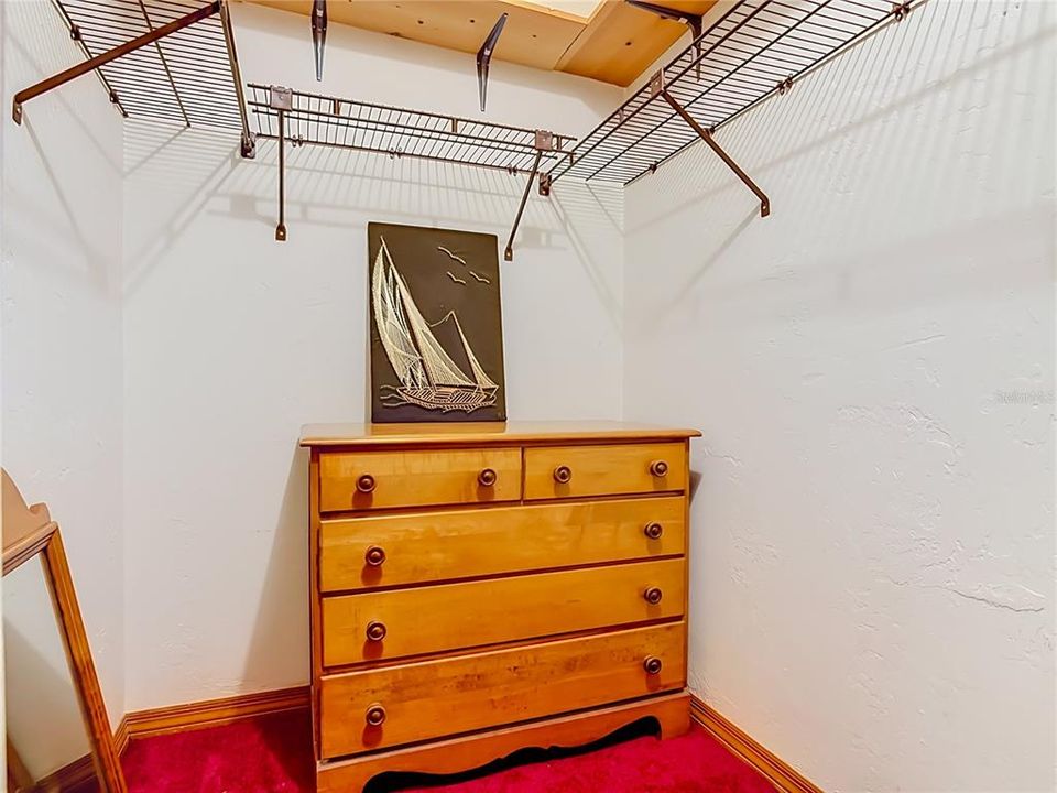 For Sale: $206,500 (2 beds, 2 baths, 918 Square Feet)