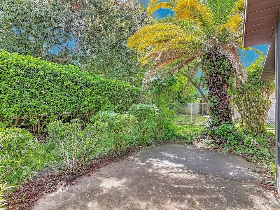 For Sale: $206,500 (2 beds, 2 baths, 918 Square Feet)