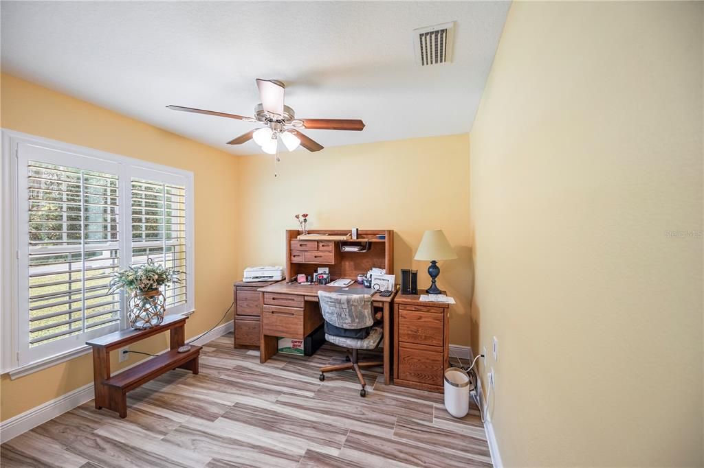 For Sale: $275,000 (3 beds, 2 baths, 1214 Square Feet)