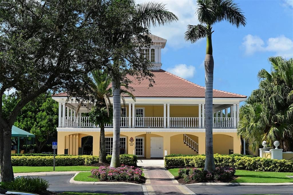 For Sale: $2,175,000 (4 beds, 3 baths, 4117 Square Feet)
