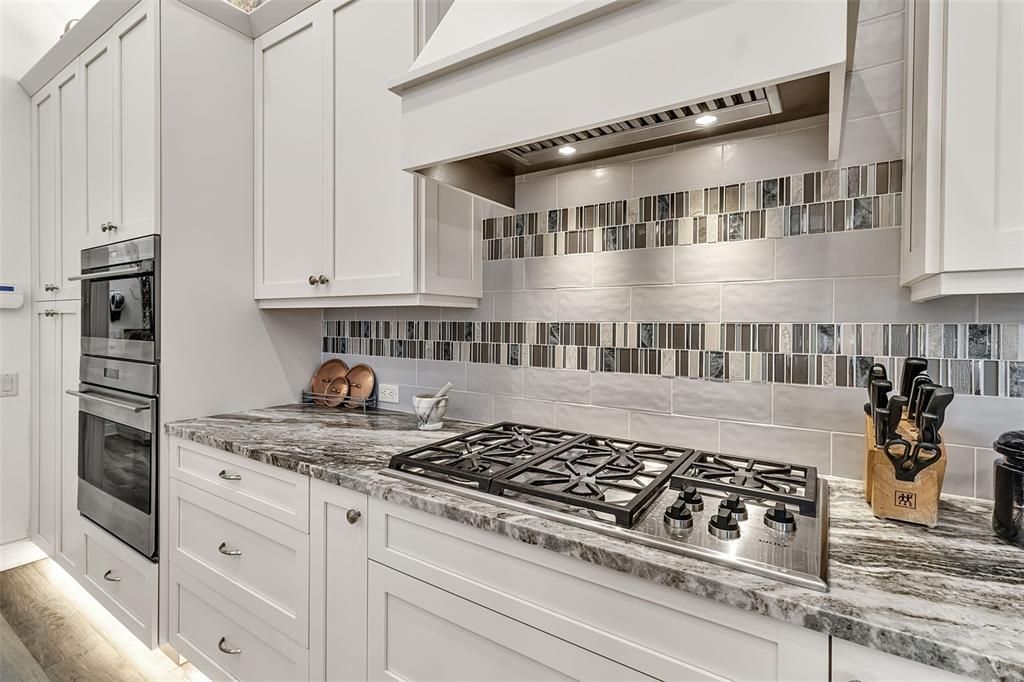 For Sale: $2,175,000 (4 beds, 3 baths, 4117 Square Feet)