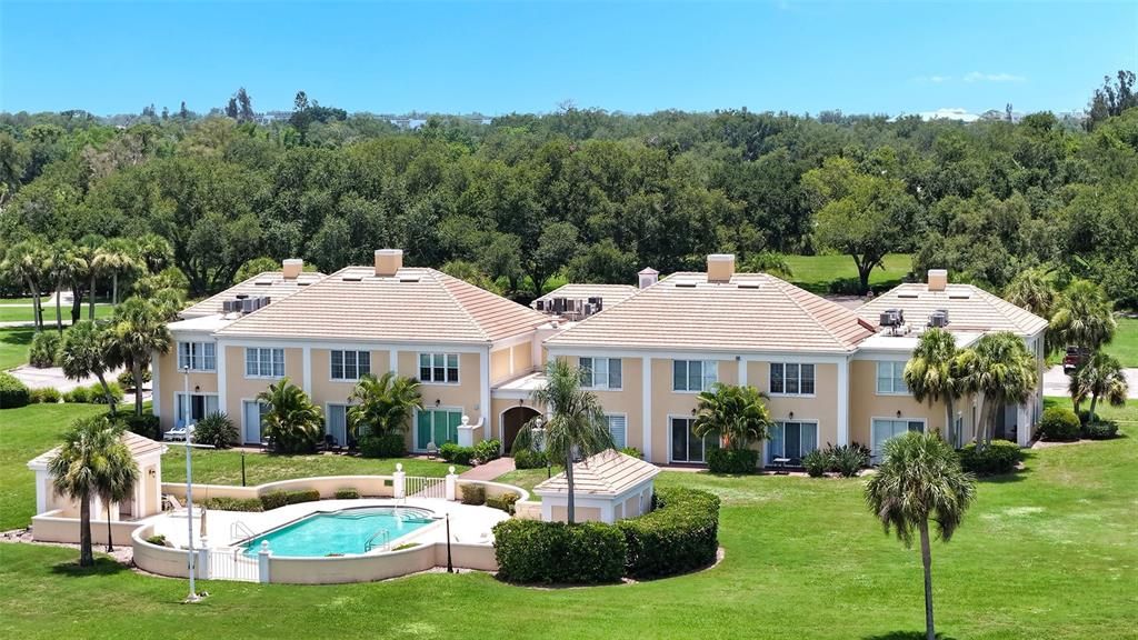 For Sale: $2,175,000 (4 beds, 3 baths, 4117 Square Feet)