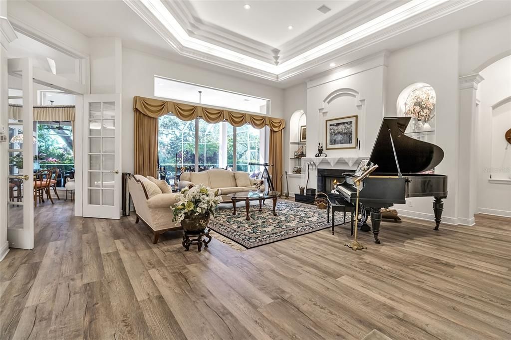 For Sale: $2,175,000 (4 beds, 3 baths, 4117 Square Feet)
