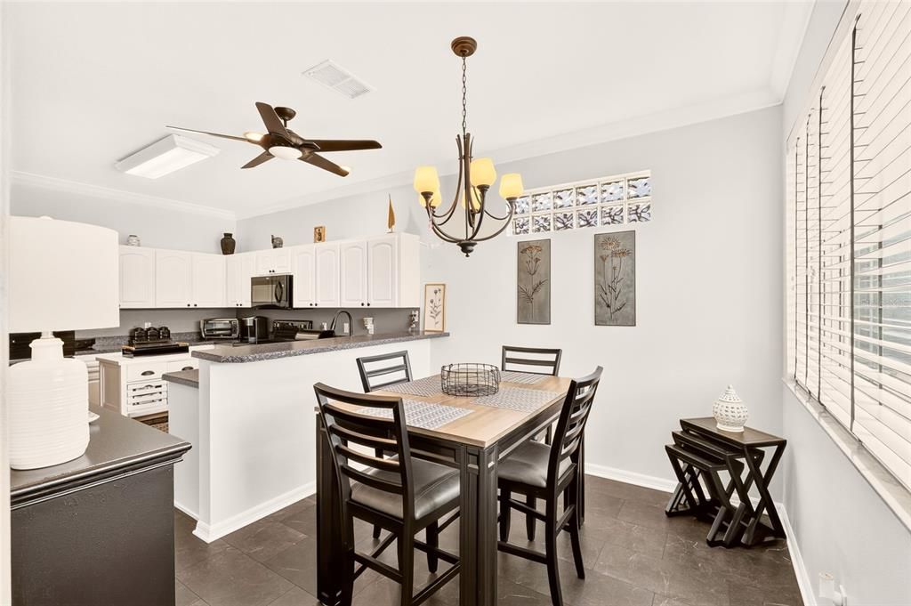 For Sale: $279,900 (2 beds, 2 baths, 1857 Square Feet)