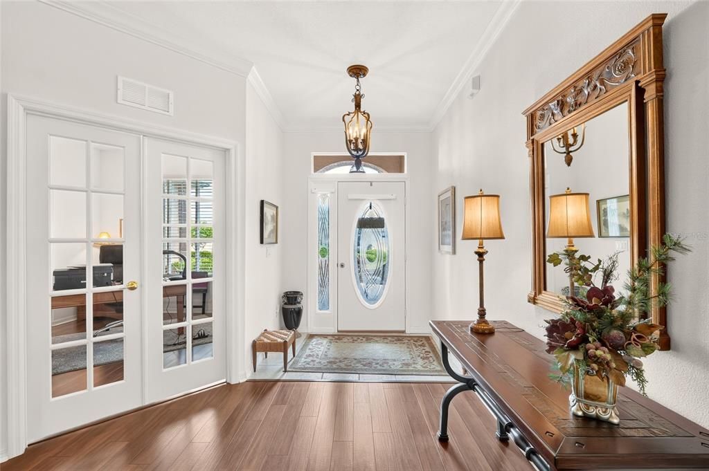 For Sale: $279,900 (2 beds, 2 baths, 1857 Square Feet)