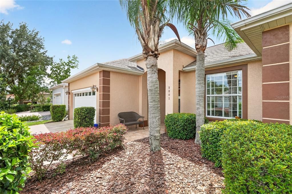 For Sale: $279,900 (2 beds, 2 baths, 1857 Square Feet)