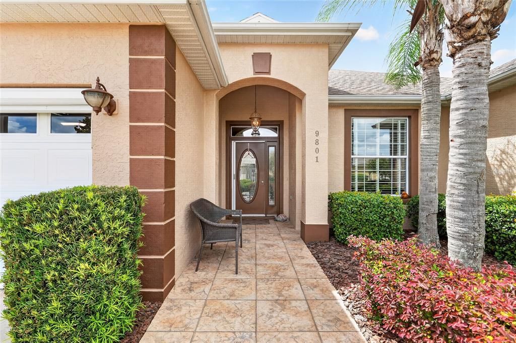For Sale: $279,900 (2 beds, 2 baths, 1857 Square Feet)