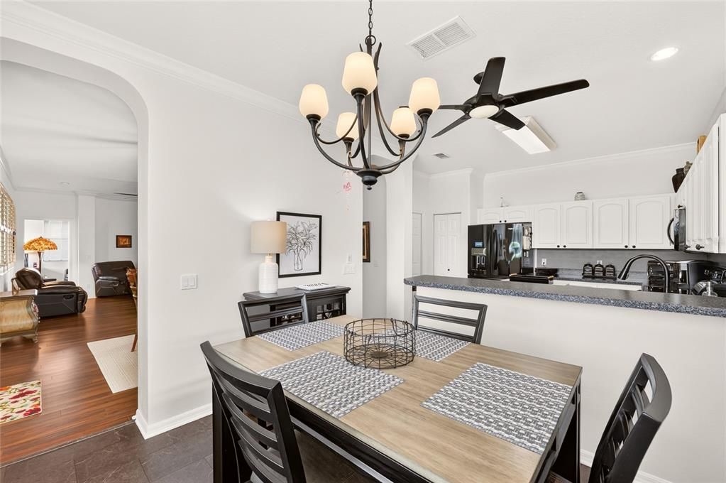 For Sale: $279,900 (2 beds, 2 baths, 1857 Square Feet)