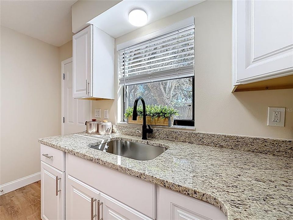 For Sale: $194,900 (4 beds, 3 baths, 1456 Square Feet)