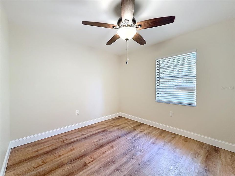 For Sale: $194,900 (4 beds, 3 baths, 1456 Square Feet)