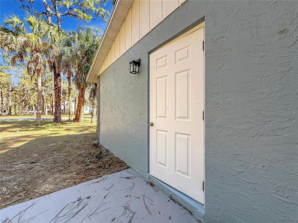 For Sale: $194,900 (4 beds, 3 baths, 1456 Square Feet)
