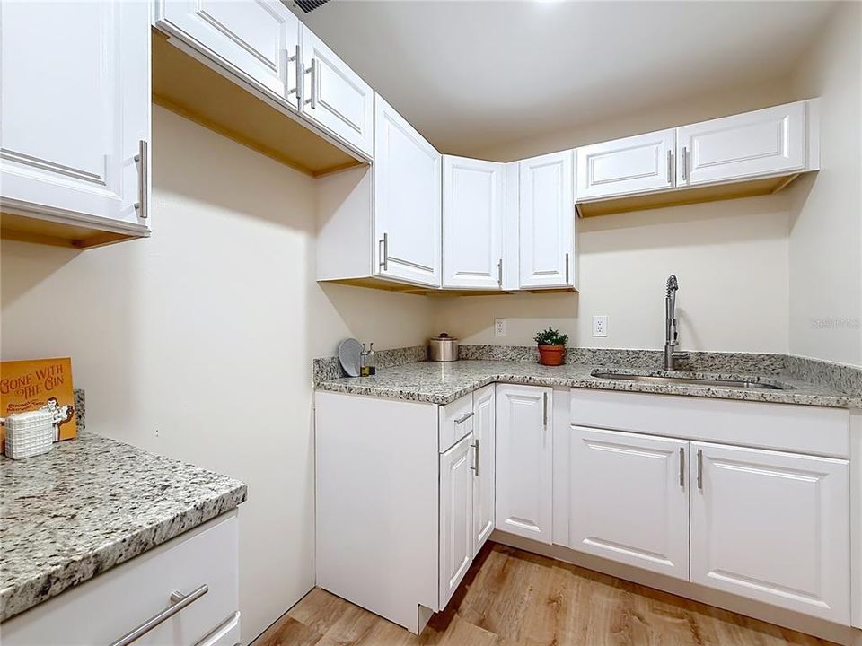 For Sale: $194,900 (4 beds, 3 baths, 1456 Square Feet)