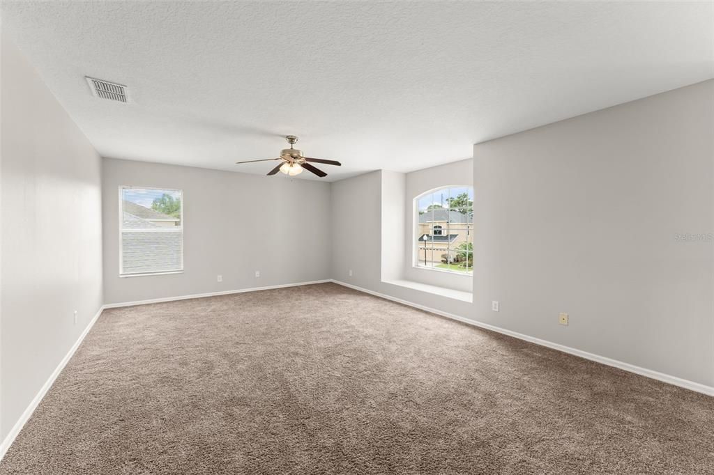 For Sale: $439,900 (4 beds, 3 baths, 2778 Square Feet)