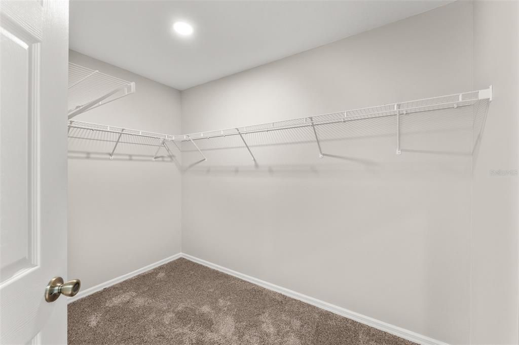 For Sale: $439,900 (4 beds, 3 baths, 2778 Square Feet)