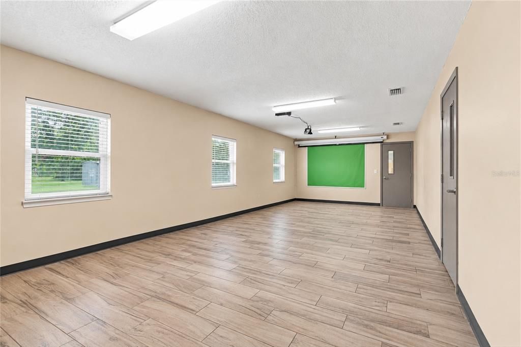 For Sale: $5,999,995 (0 beds, 0 baths, 29638 Square Feet)