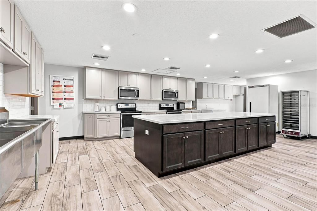 For Sale: $5,999,995 (0 beds, 0 baths, 29638 Square Feet)